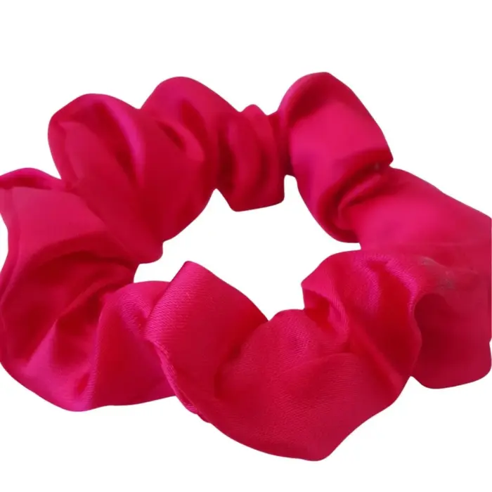 Soulta Scrunchie de Satén Fucsia — frontal