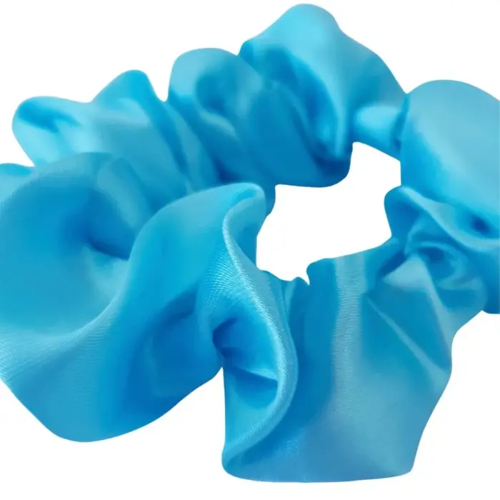 Soulta Scrunchie de Satén Aguamarina — frontal