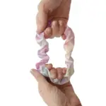Soulta Scrunchie de Satén Multicolor — lateral