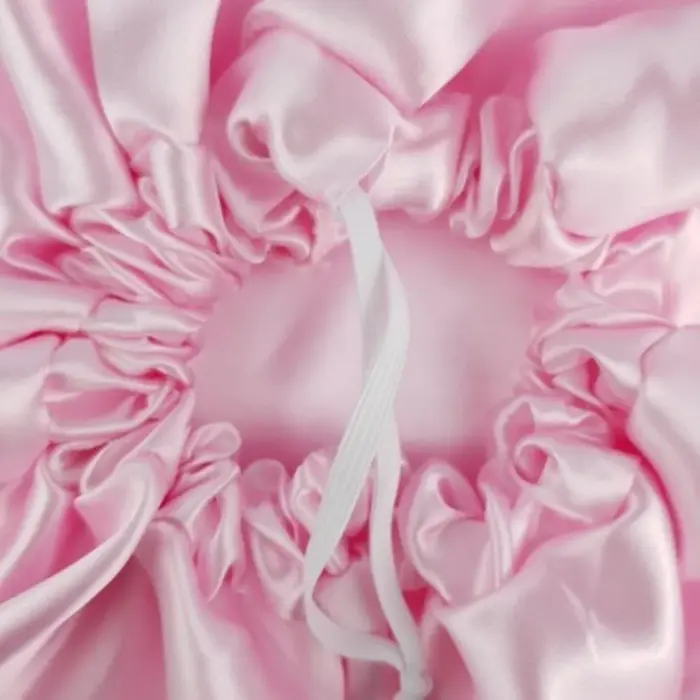 Soulta Gorro de Satén Rosa Pastel — detalle