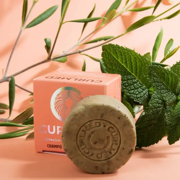 CurlMed Champú Sólido Calmante 80g — textura